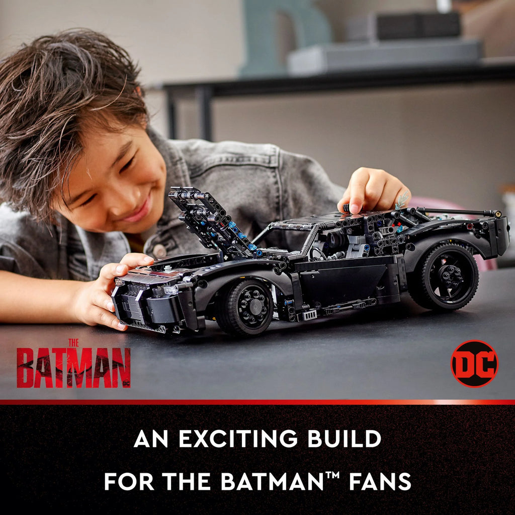LEGO Technic THE BATMAN BATMOBILE 42127 Building Toy Set V64361