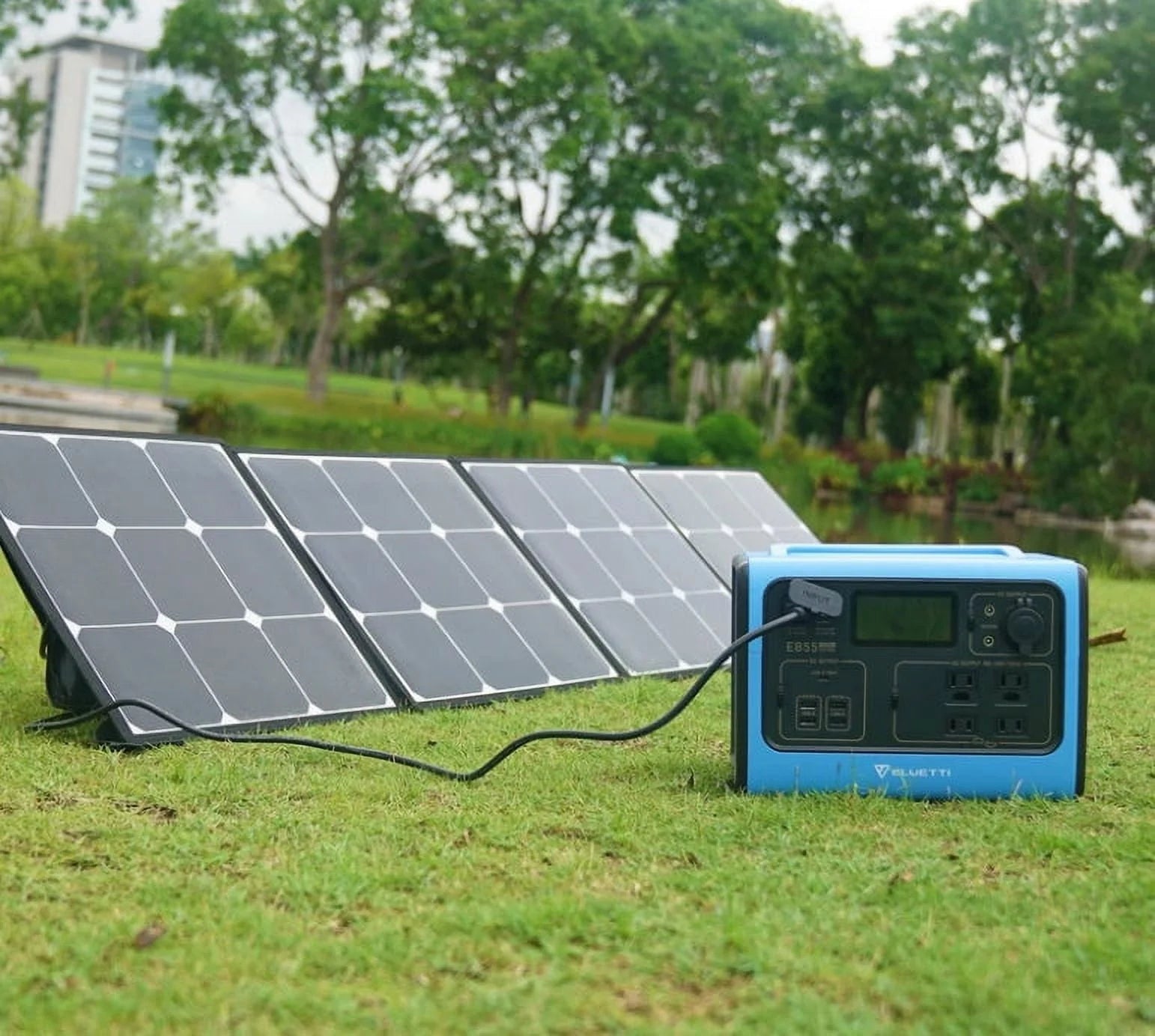 BLUETTI EB55 Portable Power Station 700W 537Wh Q622