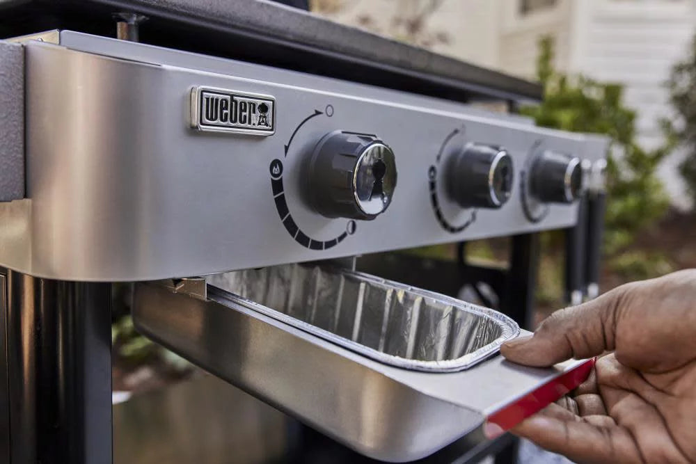 Weber 28in 3 Burner Liquid Propane Outdoor Griddle M3140