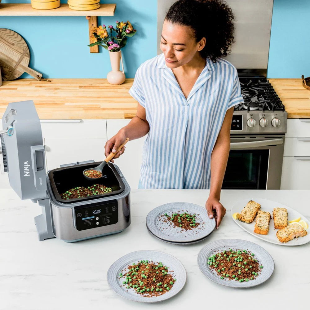 Ninja Speedi Rapid Cooker & Air Fryer SF302A, 6-Quart Y463215