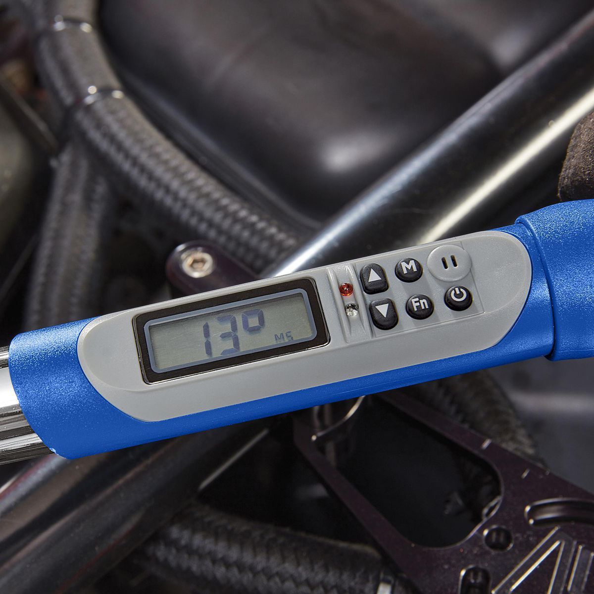 QUINN 3/8 in. Drive Digital Angle Torque Wrench A364