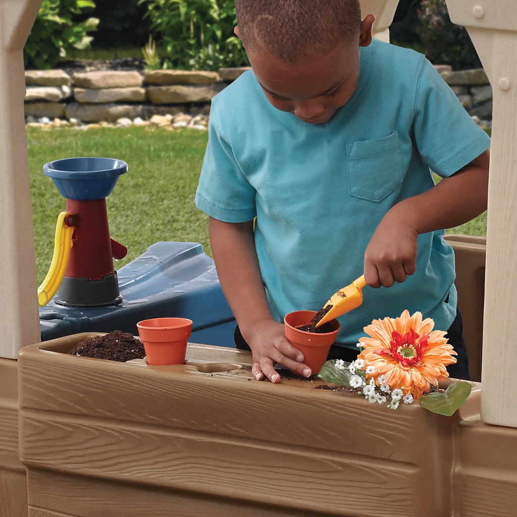 Step2 Great Outdoors Brown Toddler Playhouse with Grill and Planter E865208