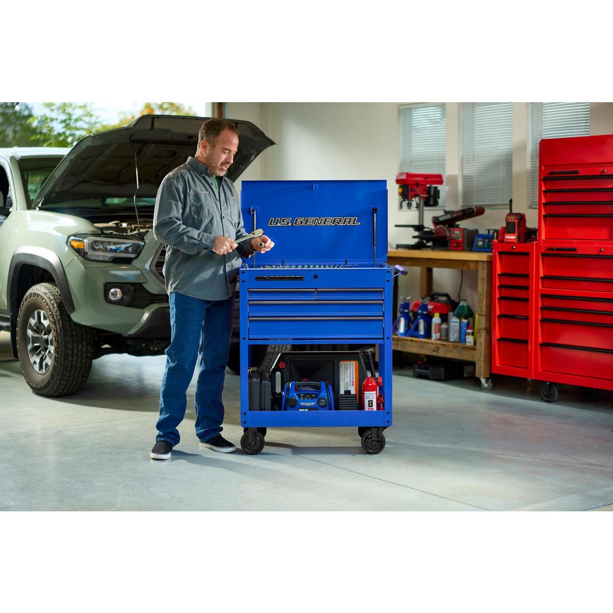 U.S. GENERAL 30 in. 4-Drawer Tech Cart, Red Y546116