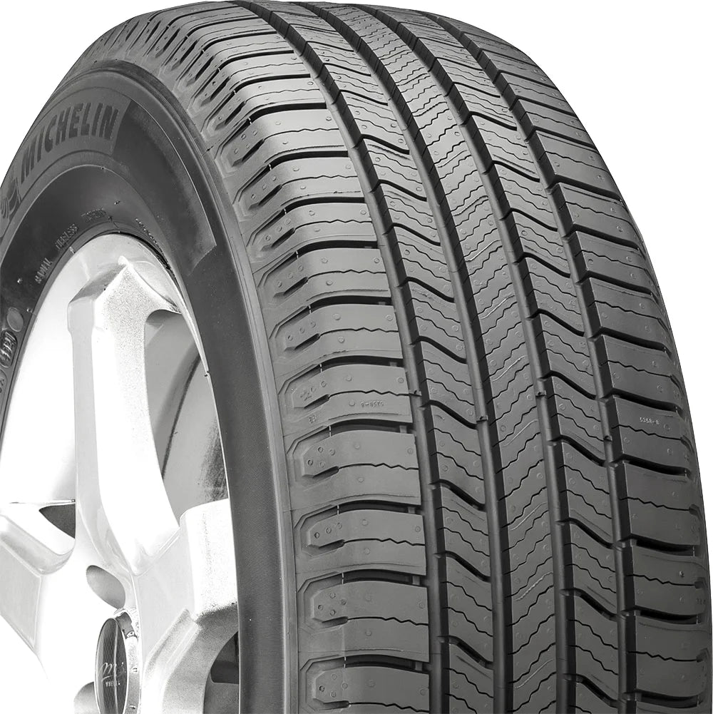 Michelin Defender 2 All Season 235/65R17 Passenger Tire U46707