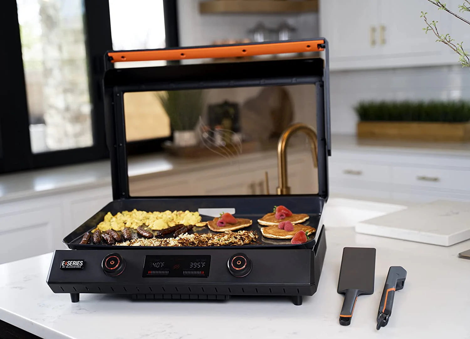 Blackstone 22 Inch Electric Griddle Nonstick with Lid, E-Series Tabletop Y6820