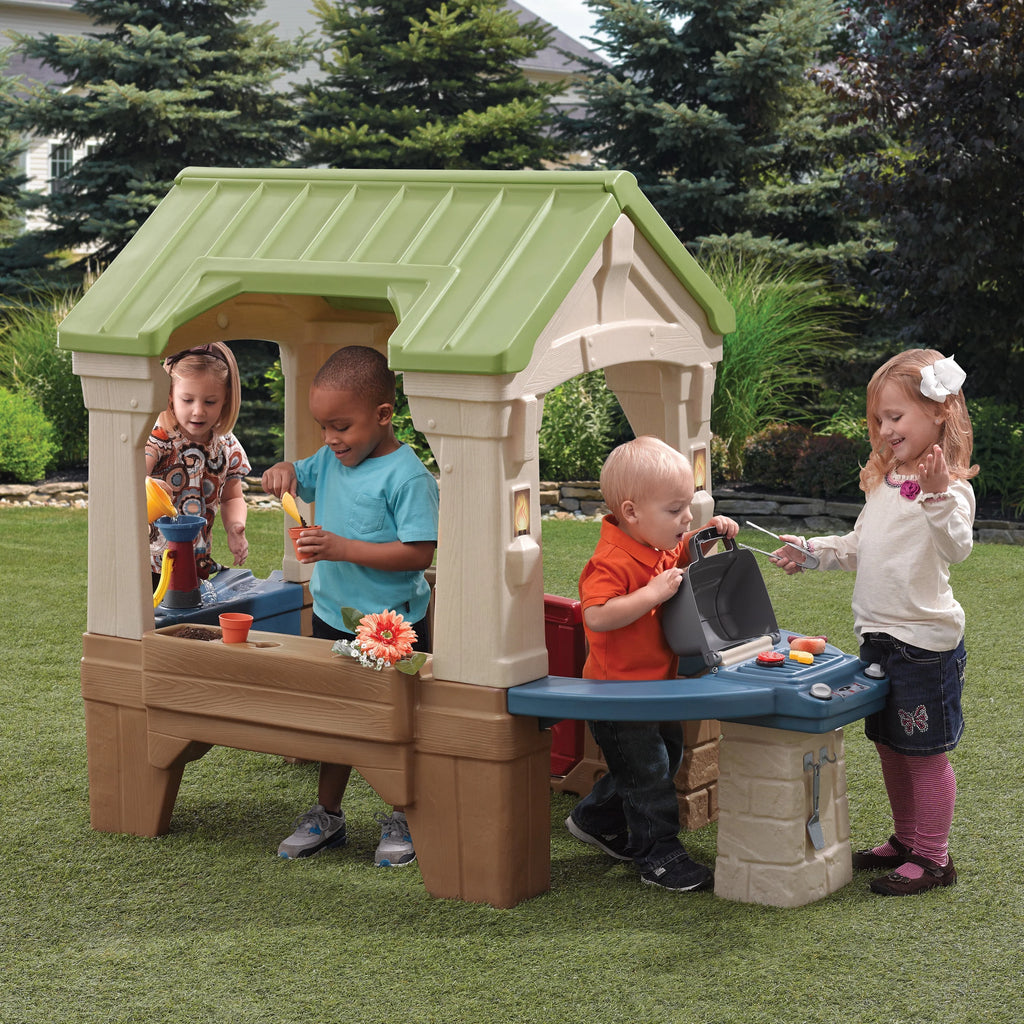Step2 Great Outdoors Brown Toddler Playhouse with Grill and Planter E865208