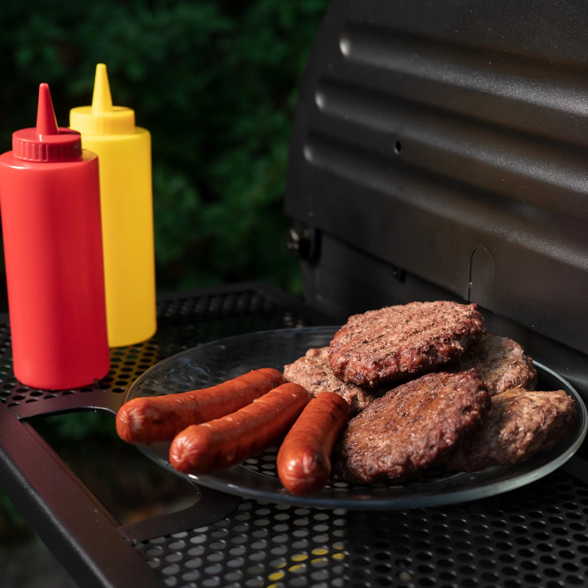 Char-Griller Smokin' Outlaw Charcoal Grill and Offset Smoker V528075