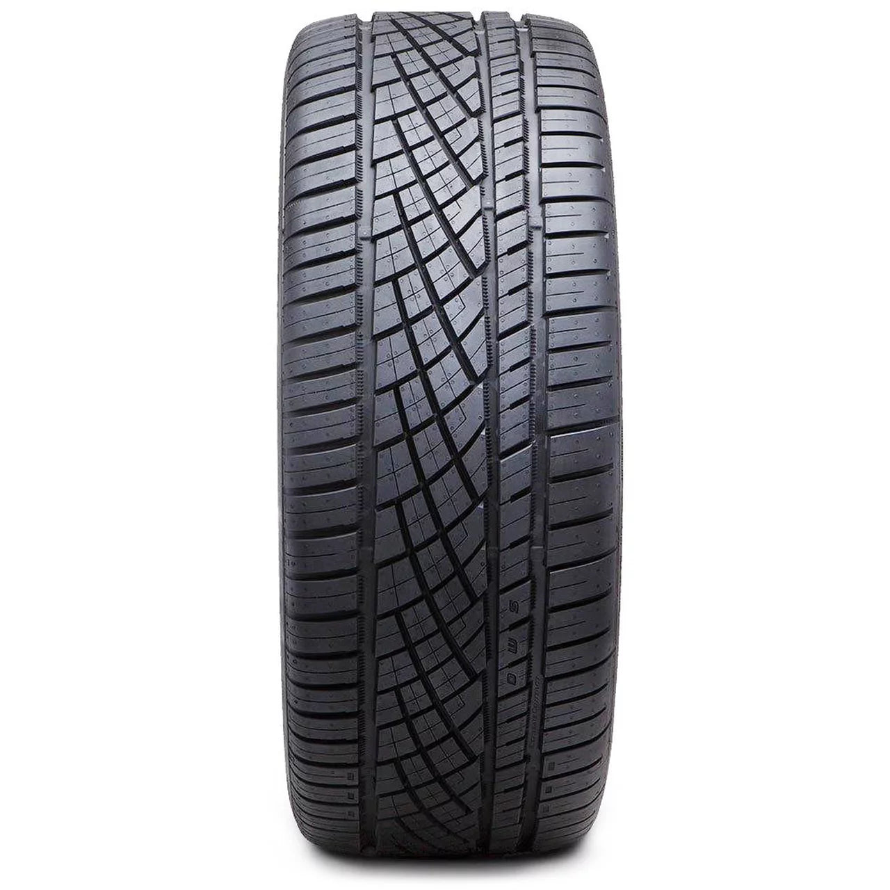 Continental ExtremeContact DWS06 All Season 235/40ZR18 95Y XL Tire R335