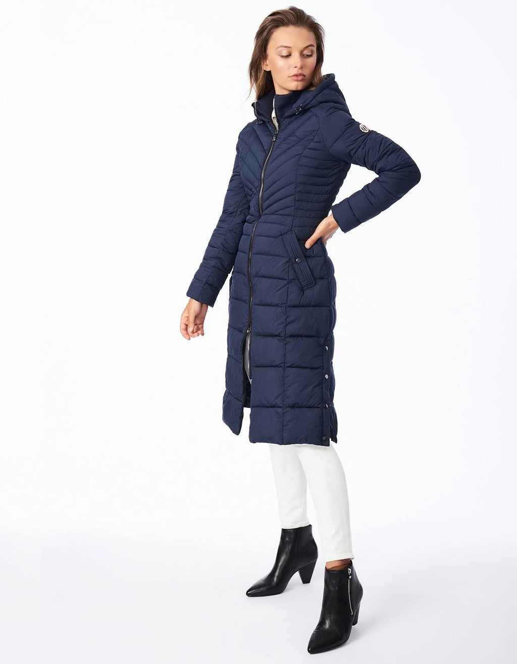Bernardo Hooded Packable Puffer Coat J46923