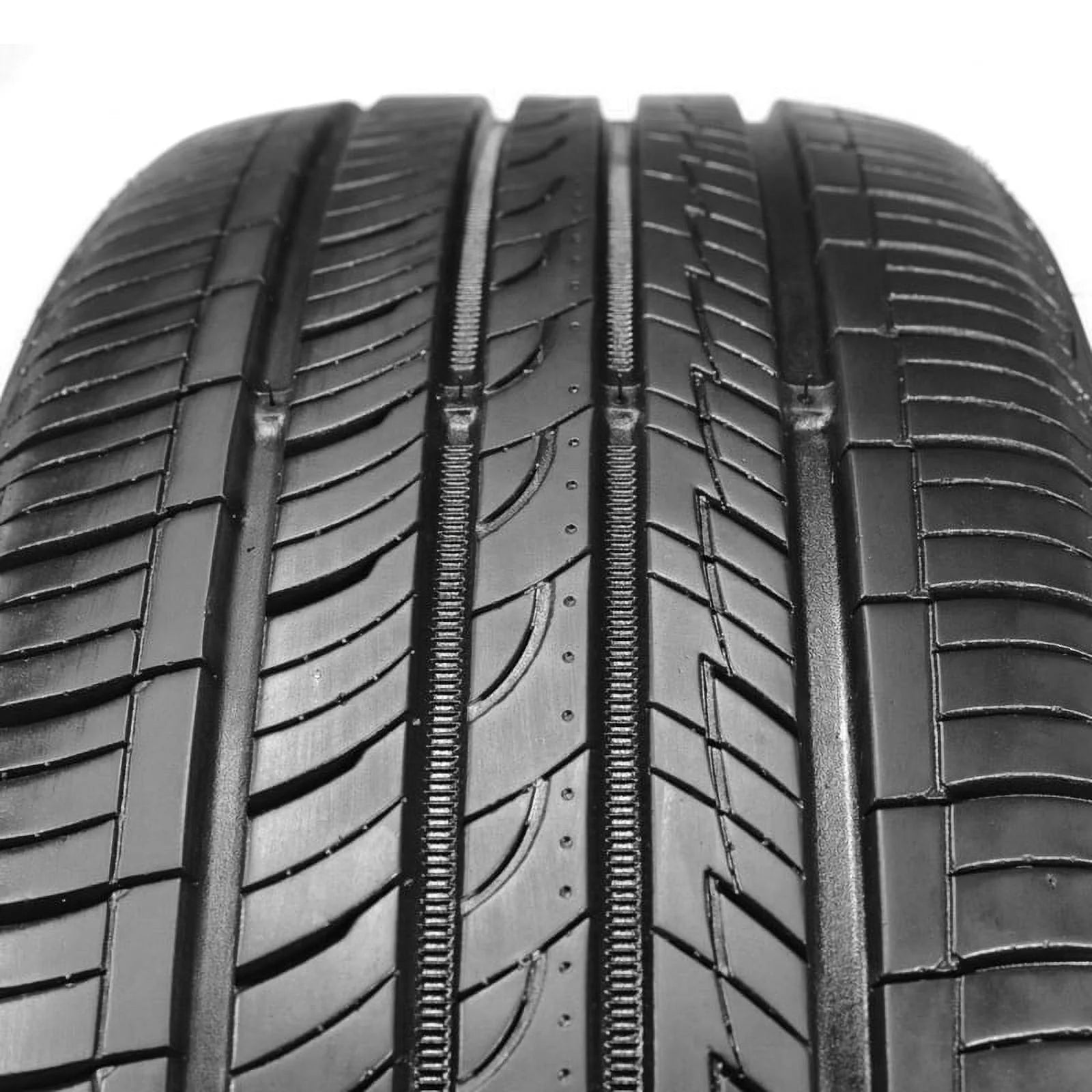 Nexen Tire N5000+ 235/65R17 104H All Season Tire M48354