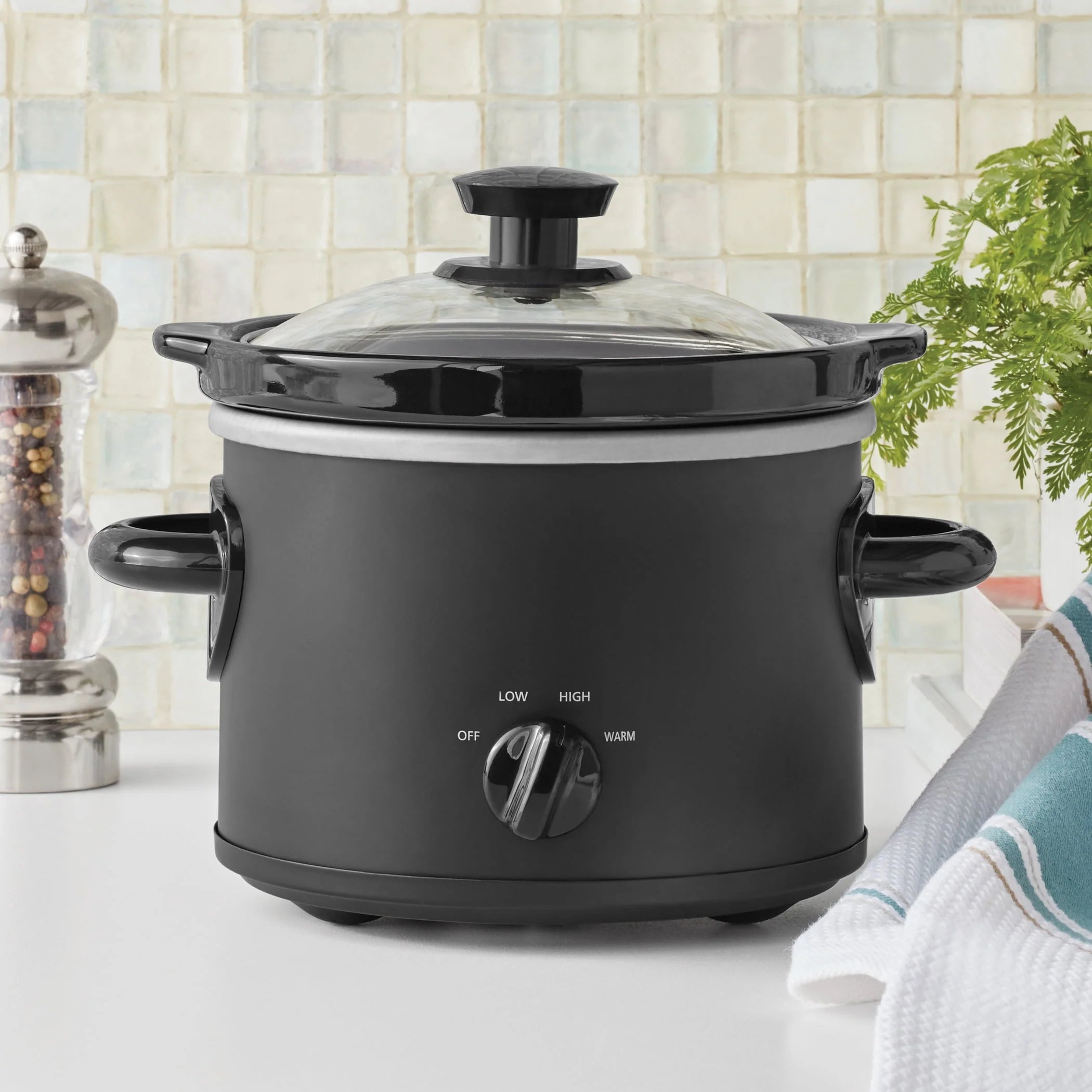Mainstays 2 QT Slow Cooker, Matte Black, Removable Stoneware Pot C941