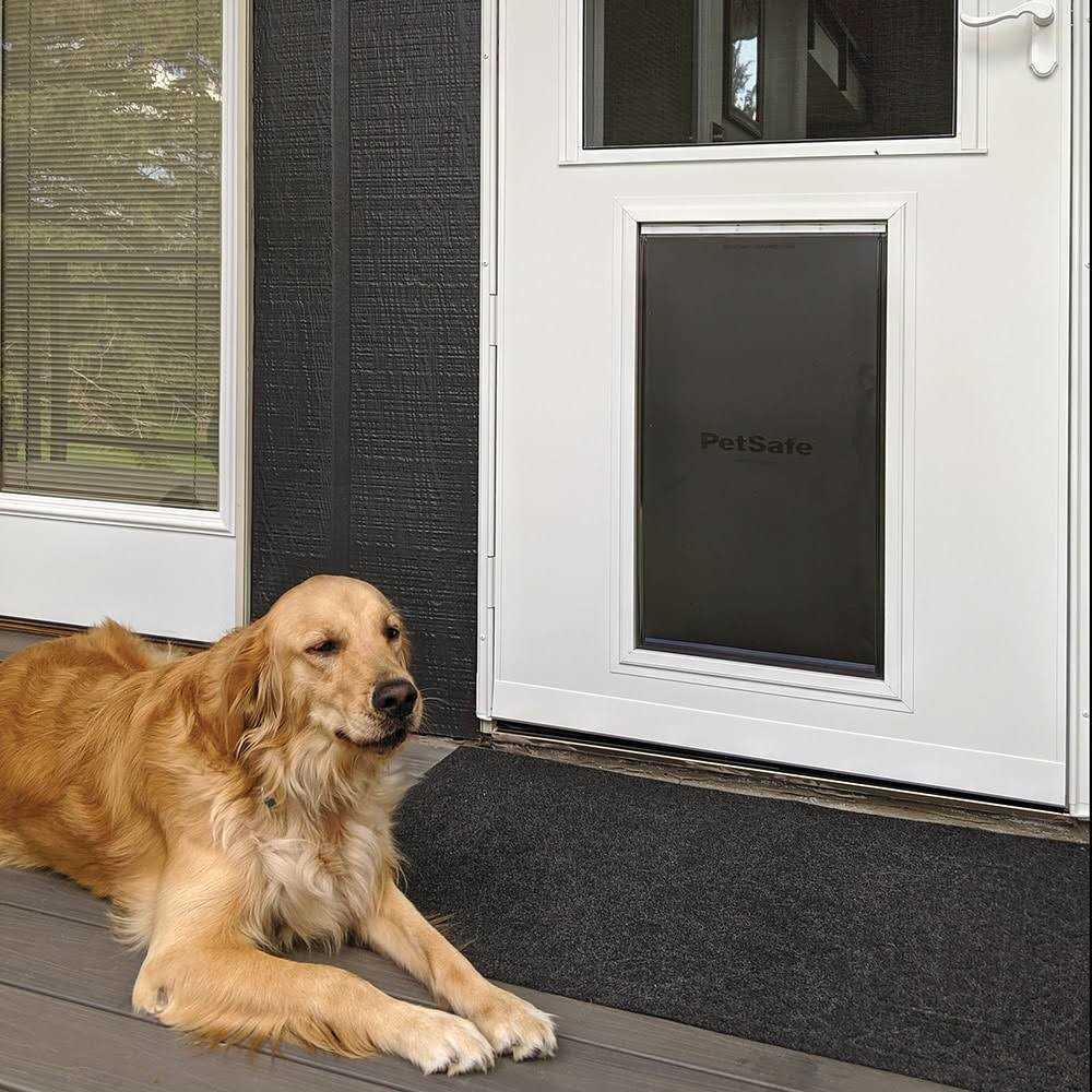 LARSON Pet Storm Door C18981