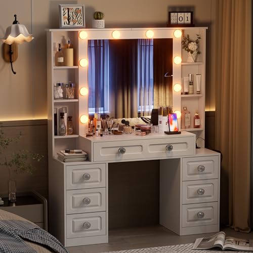 Farmhouse Makeup Vanity with Lighted Mirror & Charging Station, White E195