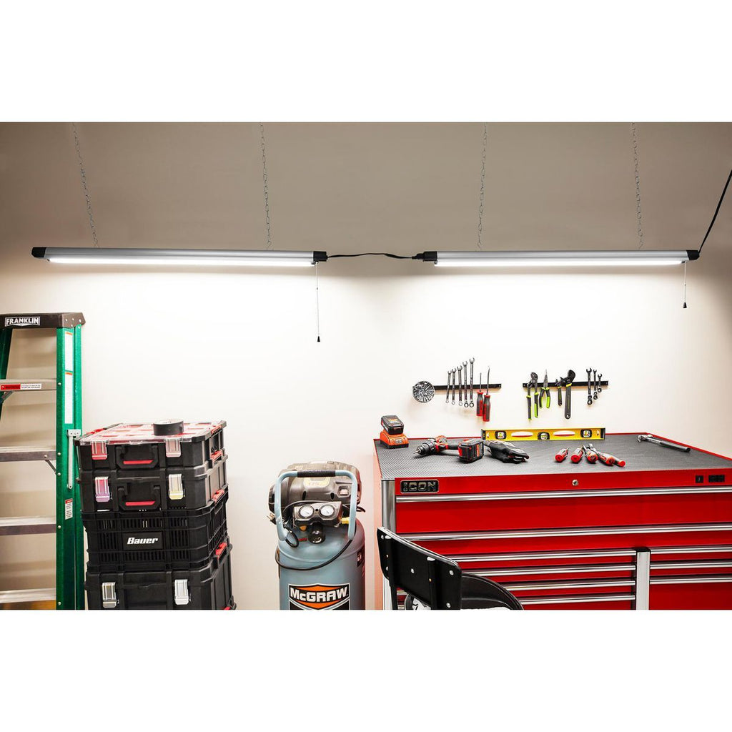 BRAUN 5500 Lumen 4 ft. Linkable LED Shop Light A64703
