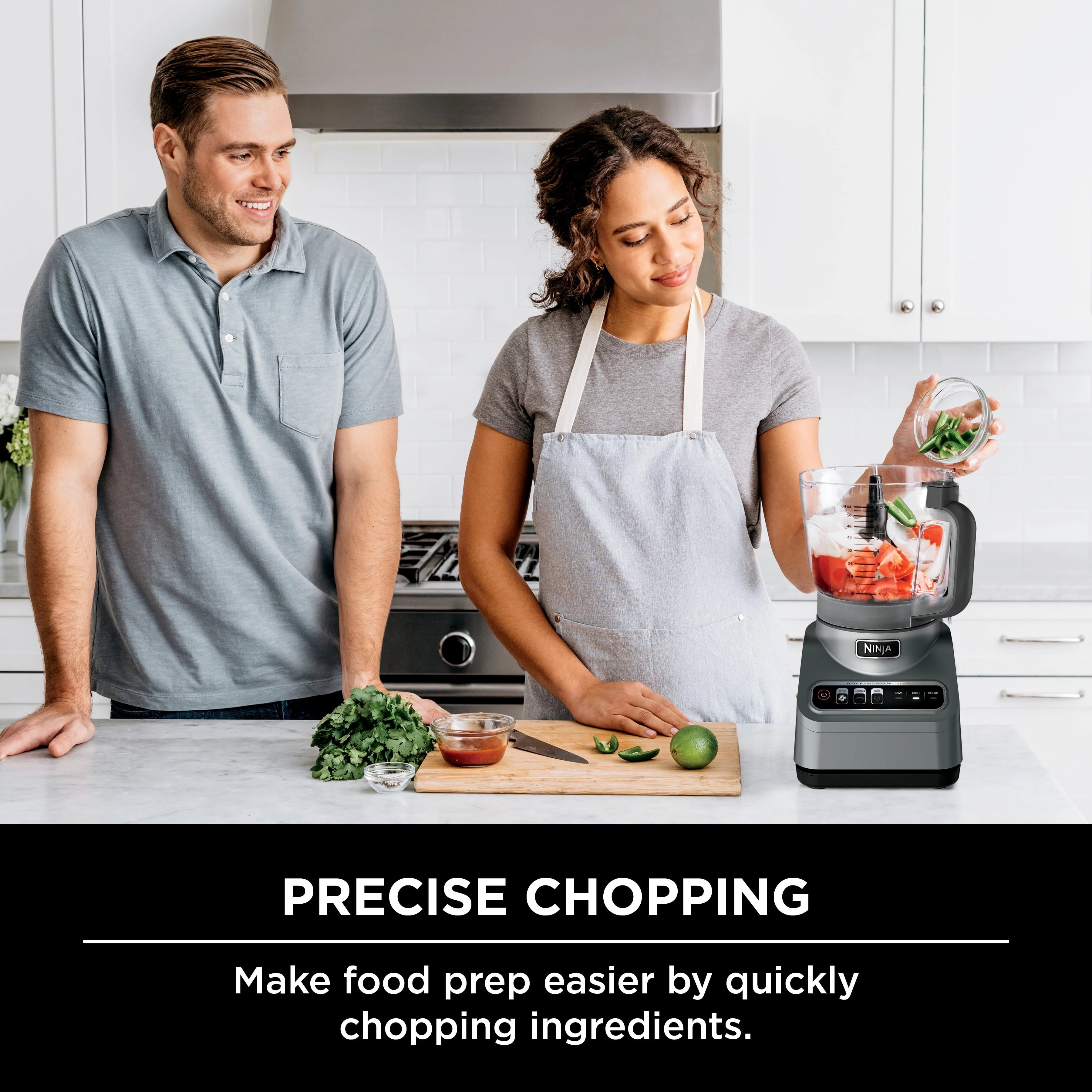 Ninja® Professional Food Processor, 850W, 9-Cup, Auto-iQ, BN600 D2104