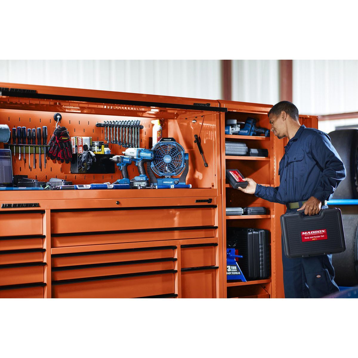 U.S. General 22 in. End Locker, Series 3, Blue Y30292