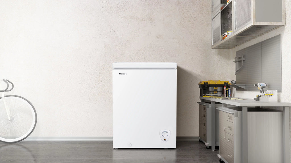 Hisense 5 Cu Ft Garage Ready Chest Freezer, White M940