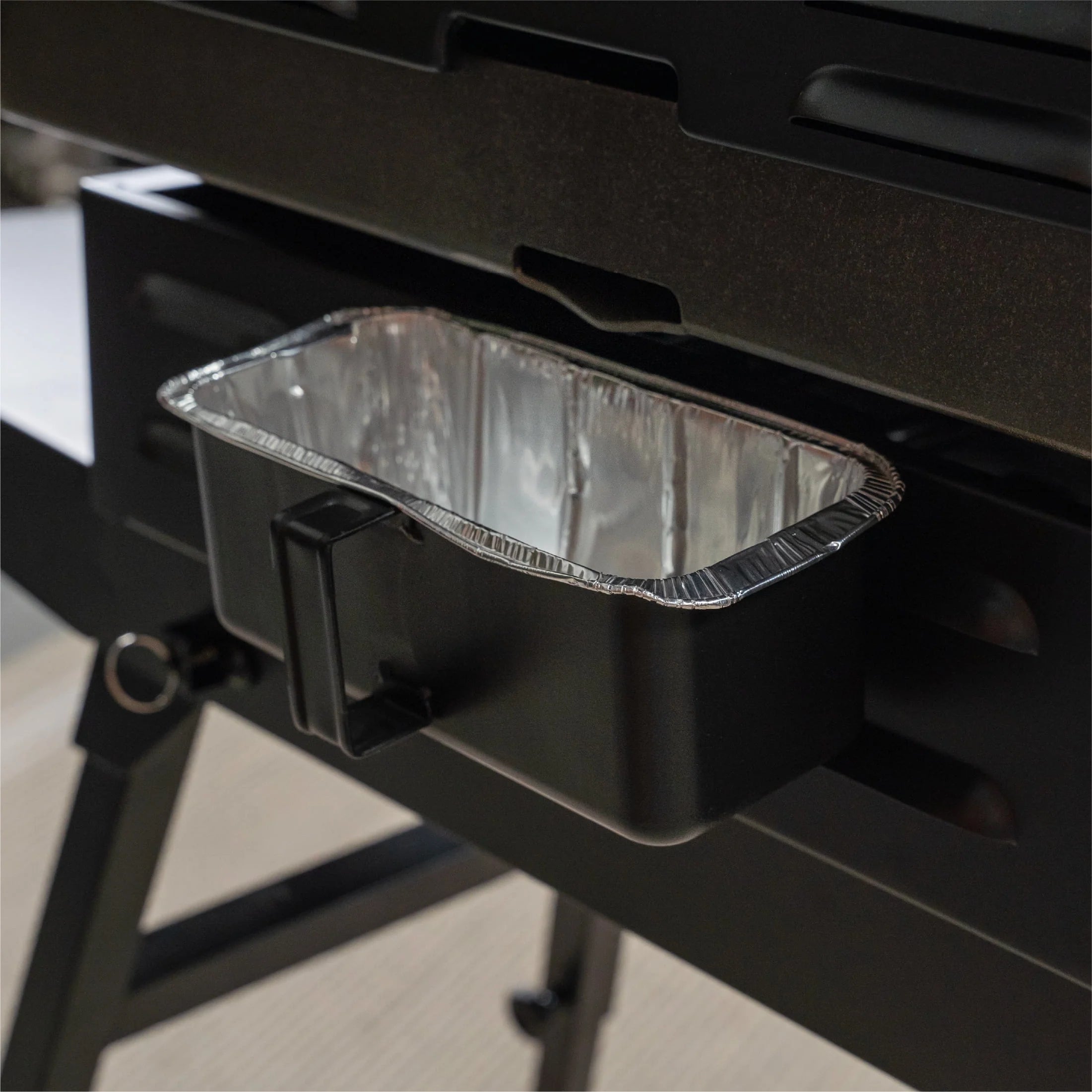 Blackstone Adventure Ready 22 Omnivore Propane Griddle with Stand P997241