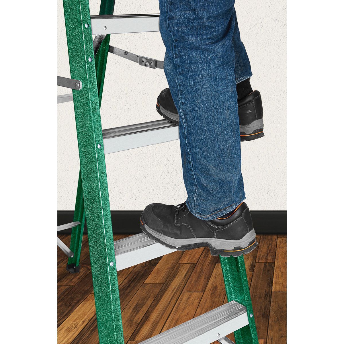 FRANKLIN 6 ft. Type II 225 lb. Fiberglass Stepladder U867921