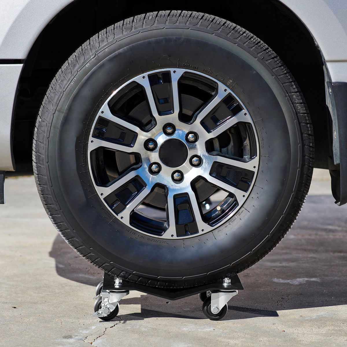 DAYTONA 2500 lb. Capacity Steel Vehicle Dollies, 2-Piece C8214