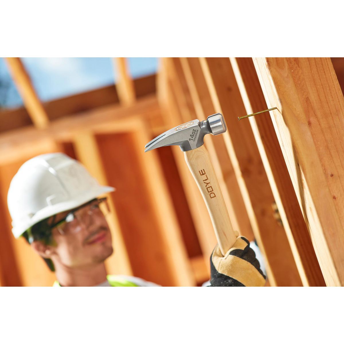 DOYLE 14 oz. Titanium Milled-Face Framing Hammer K839344